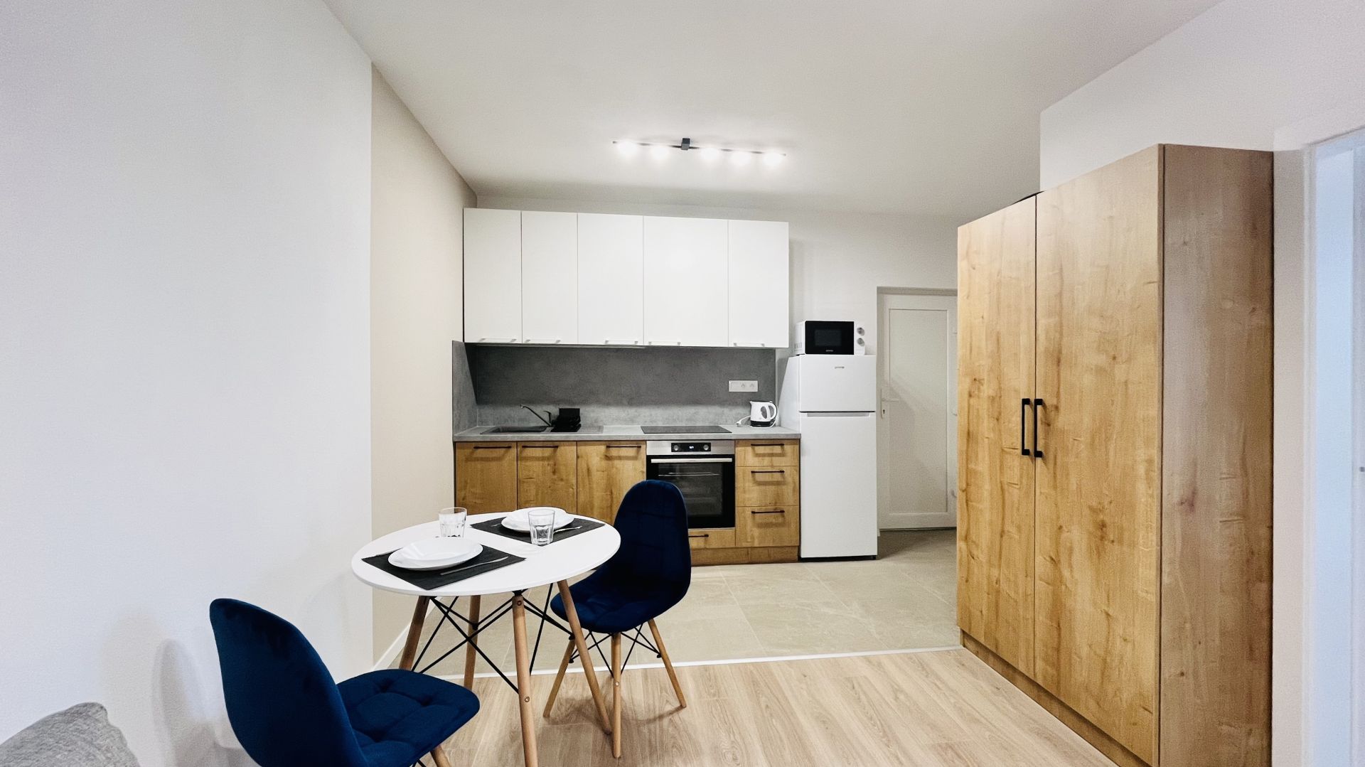 Prenájom novostavba, 2-i byt, Svätoplukova, Senec s parkovaním v cene