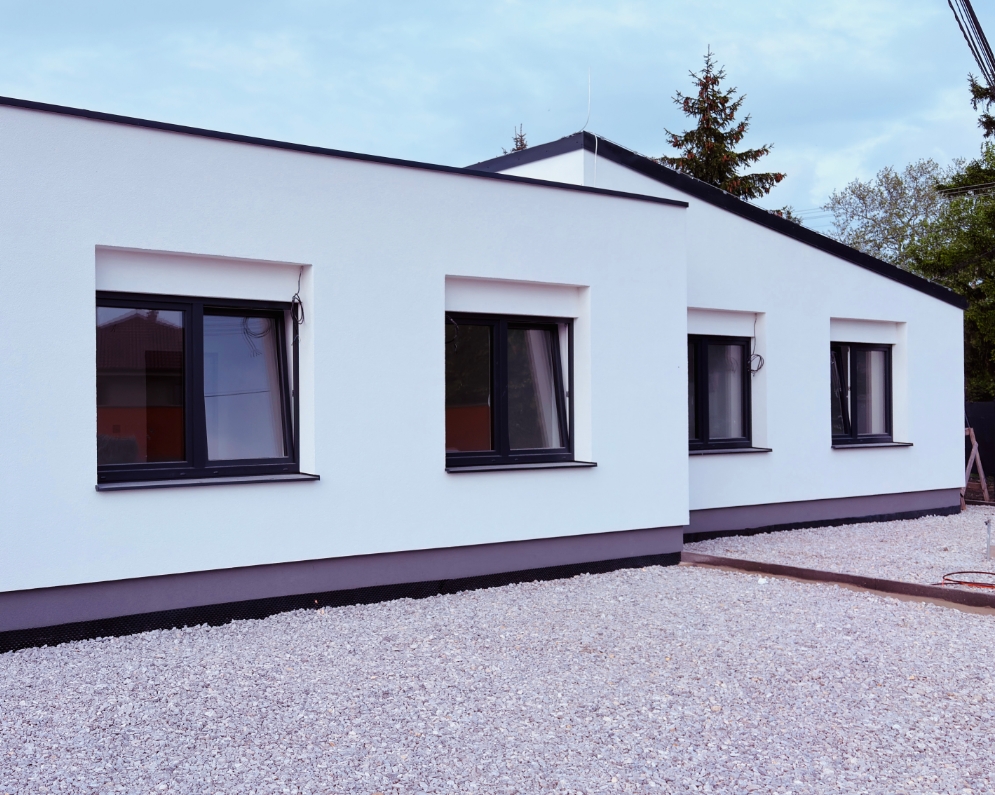 Predaj 4-izb. 90m2 RD novostavba skolaudovaná, 427m2 pozemok, Jánovce, okr. Galanta