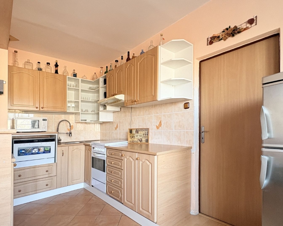 Prenájom: 2-izbový byt 62m2 pri centre, Vilová, BA-Petržalka